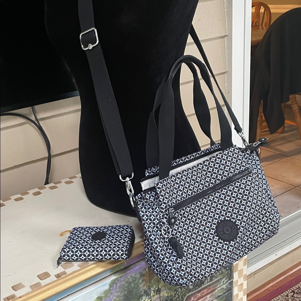 Kipling Elysia Patterned Bag with Matching Wallet - image 3